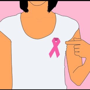 Femme portant un tee-shirt blanc floqué du ruban rose, un symbole universel de la lutte contre le cancer du sein